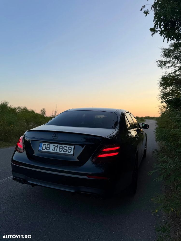 Mercedes-Benz E 220 d Aut. - 10