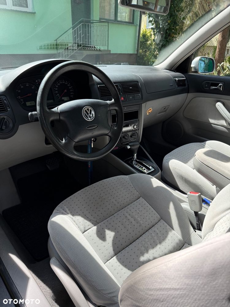 Volkswagen Golf 2.0 Comfortline - 10