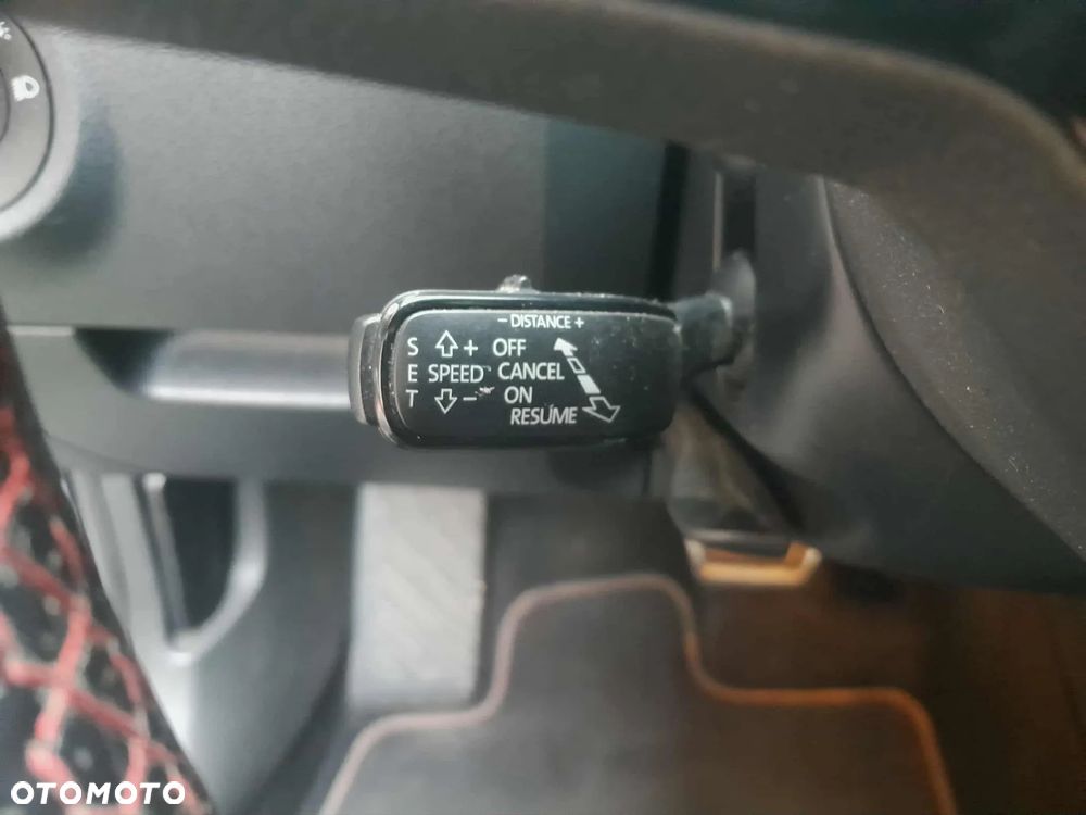Skoda Octavia 2.0 TDI RS DSG - 10