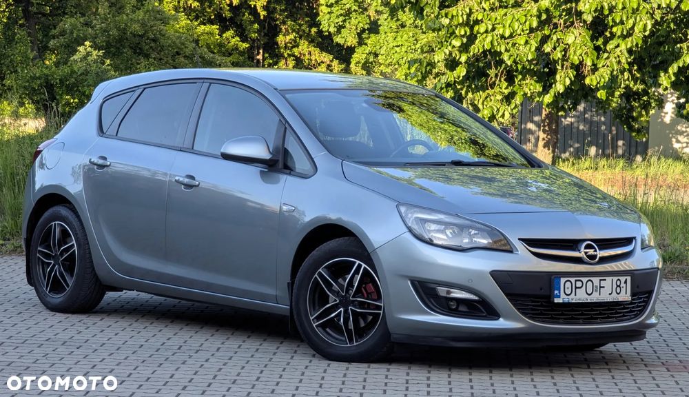 Opel Astra 1.4 T Enjoy - 12