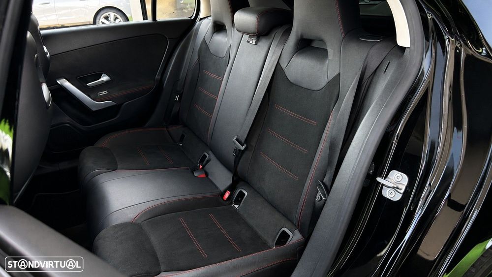 Mercedes-Benz A 250 - 40