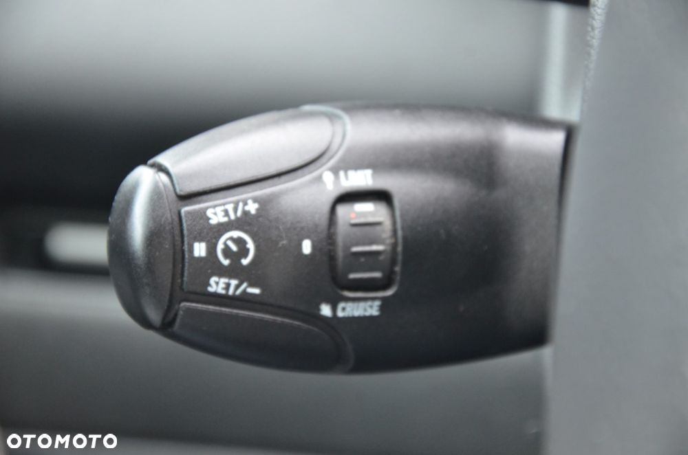 Peugeot 5008 2.0 HDi Active 7os - 25