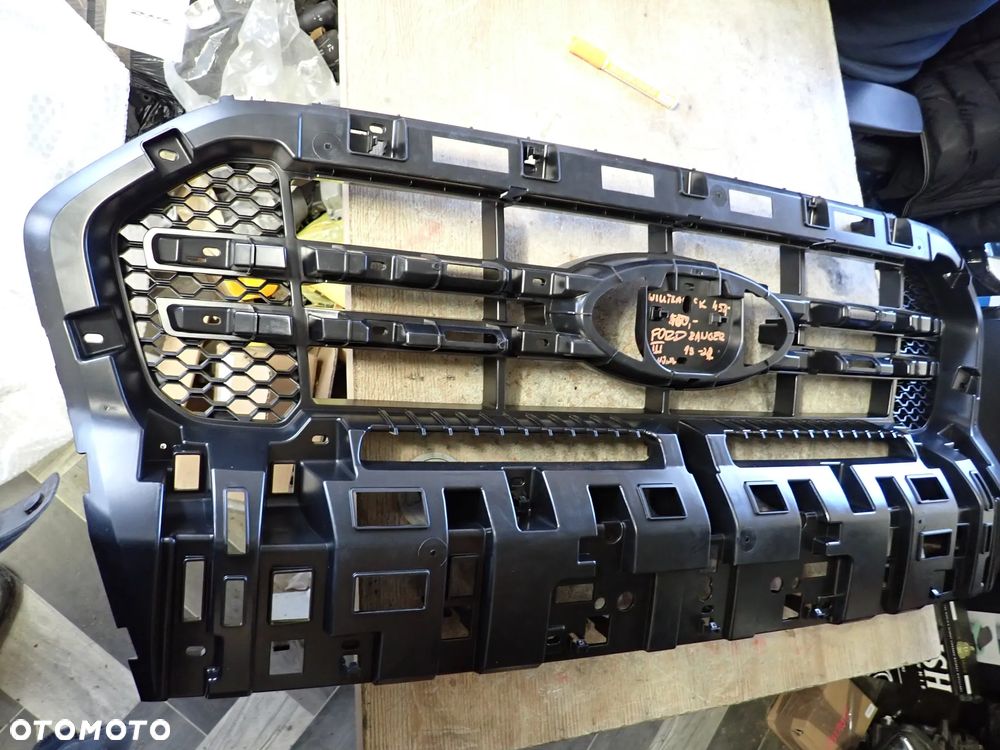 FORD RANGER III WILDTRAK GRILL ATRAPA 19-22