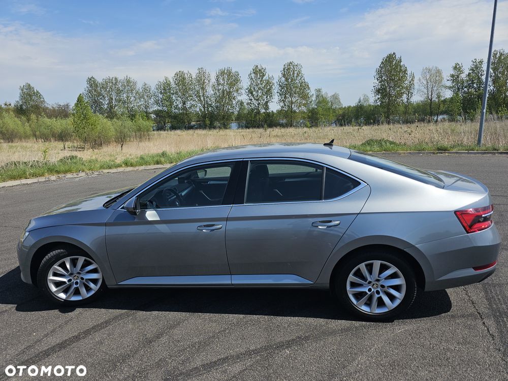 Skoda Superb 2.0 TDI Ambition DSG - 3