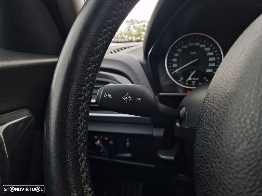 BMW 116 d Line Urban Auto - 20