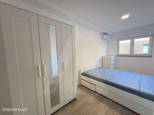 Apartamento T2 equipado e mobilado junto ao C.C. Glicinias - Grande imagem: 4/11