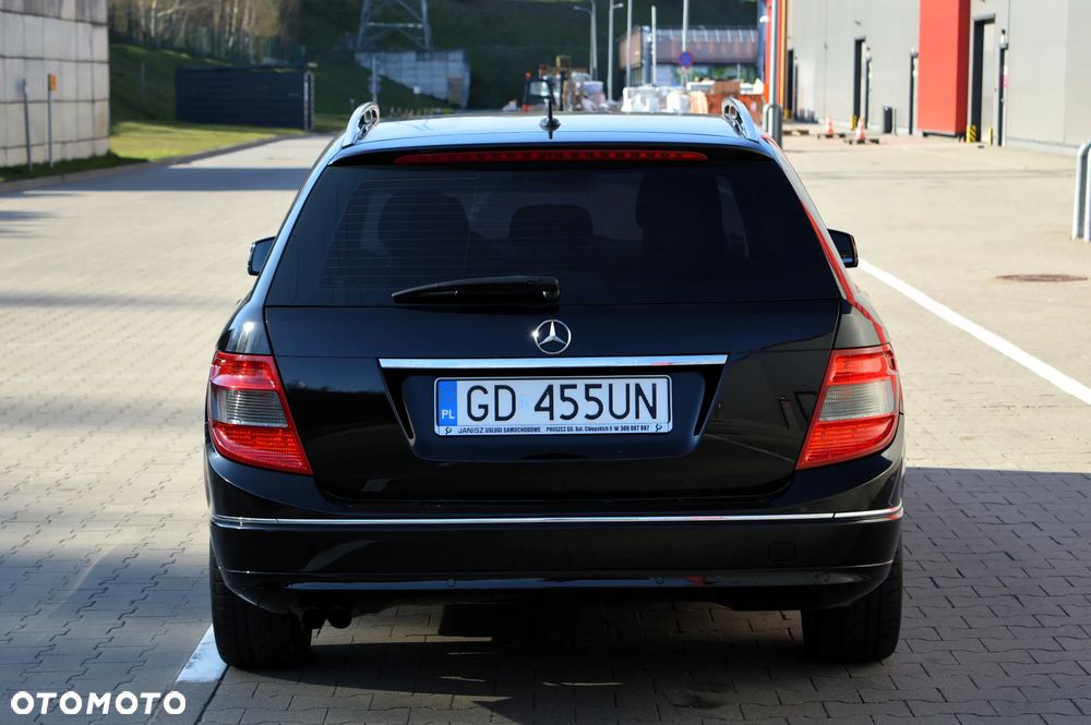 Mercedes-Benz Klasa C 180 Kompressor BlueEFFICIENCY Elegance - 18