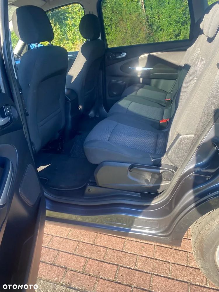 Ford S-Max 2.0 TDCi Titanium - 12