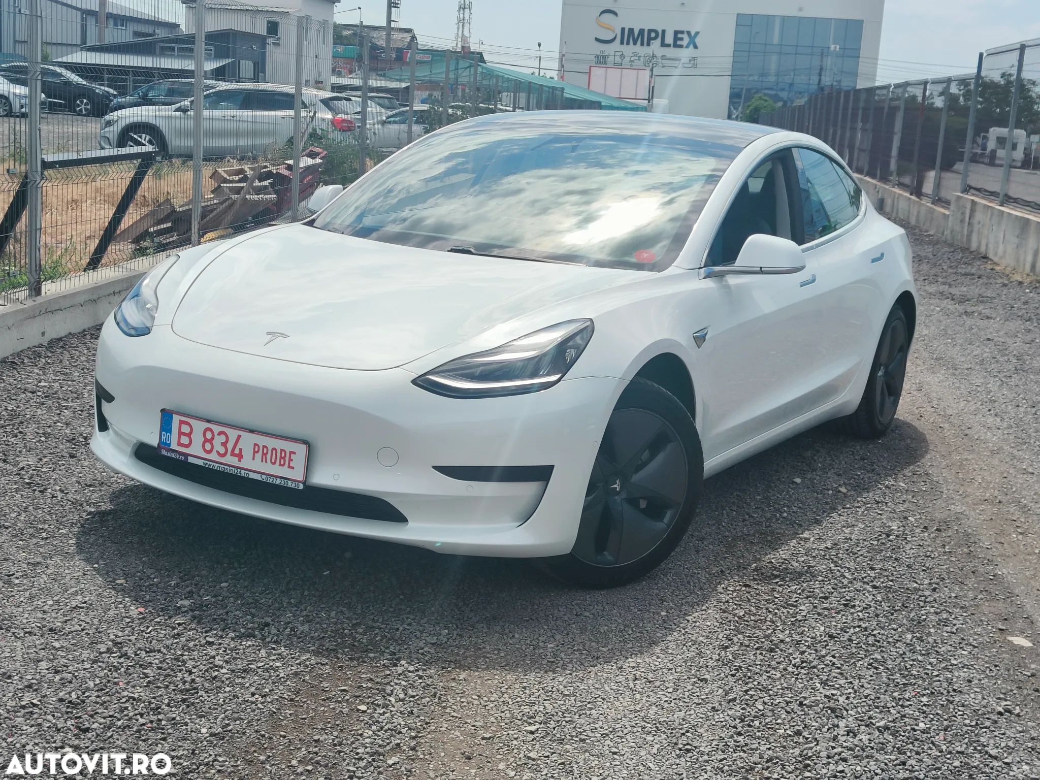 Tesla Model 3 Standard Reichweite Plus Hinterradantrieb - 1