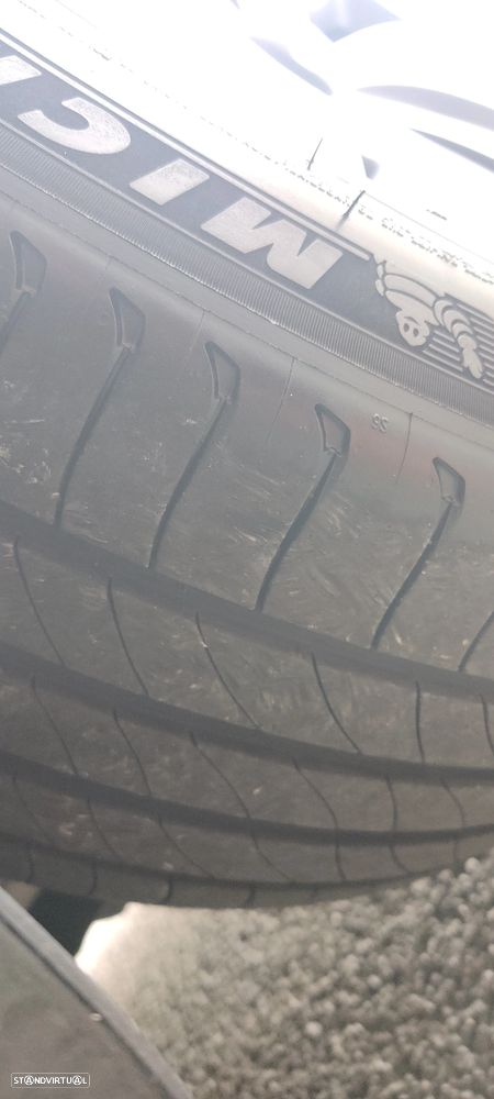 Tesla Model 3 Tração Traseira Premium - 24