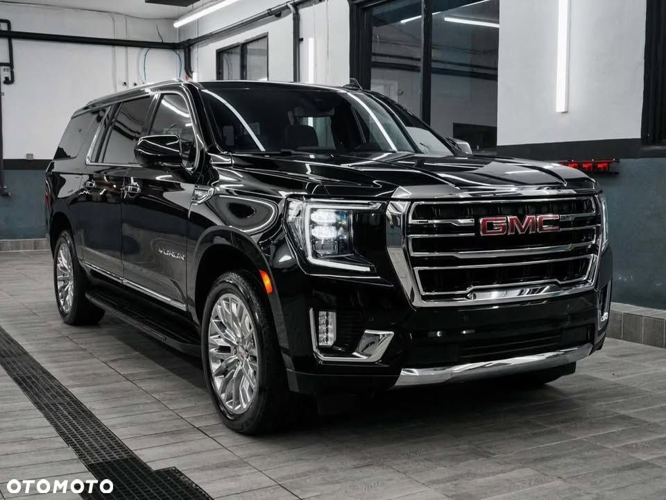 GMC Yukon - 1