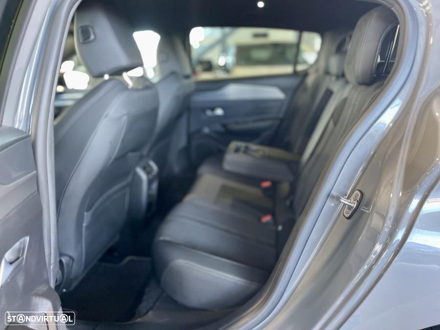 Peugeot 308 1.6 Hybrid GT Pack e-EAT8 - 29