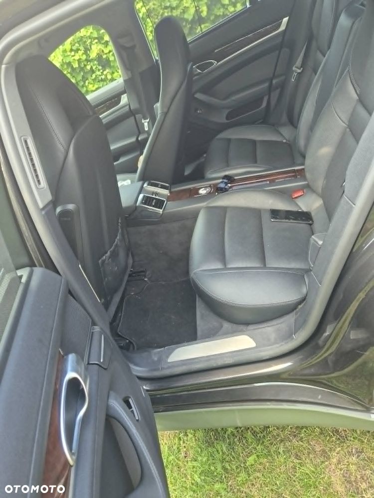 Porsche Panamera 4S - 11