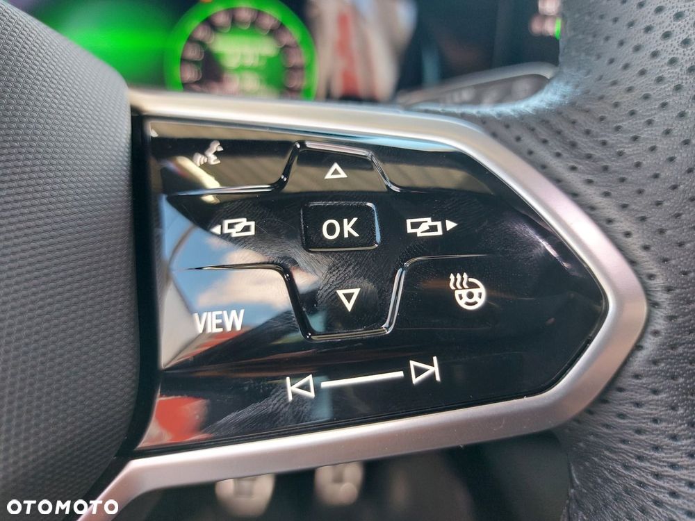 Volkswagen Golf - 17