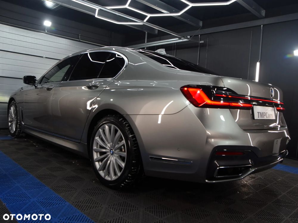 BMW Seria 7 730d xDrive sport - 3