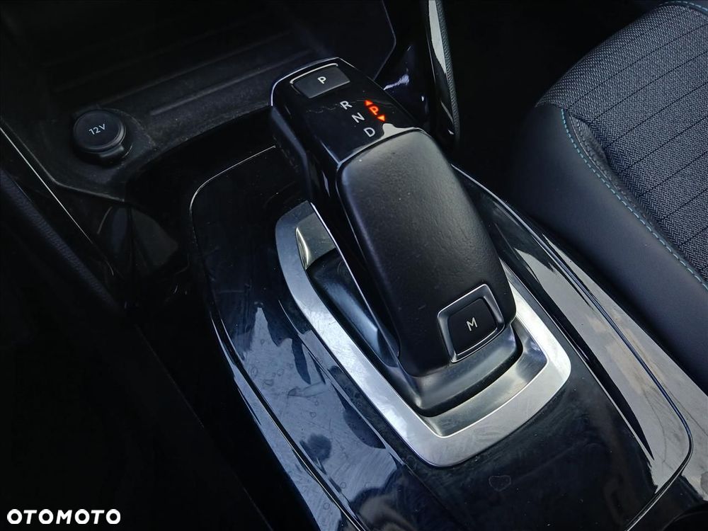 Peugeot 2008 1.5 BlueHDi Allure Pack S&S EAT8 - 17