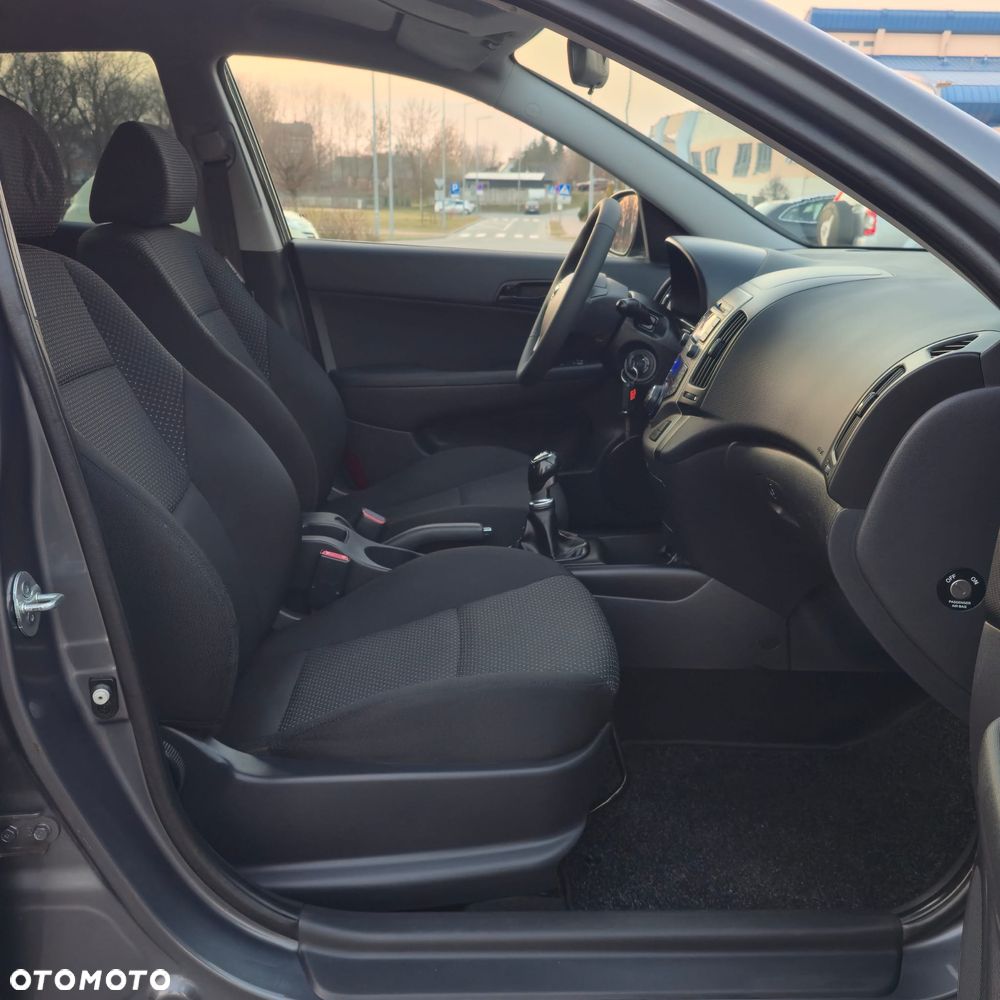 Hyundai i30 1.4 Blue Classic - 23