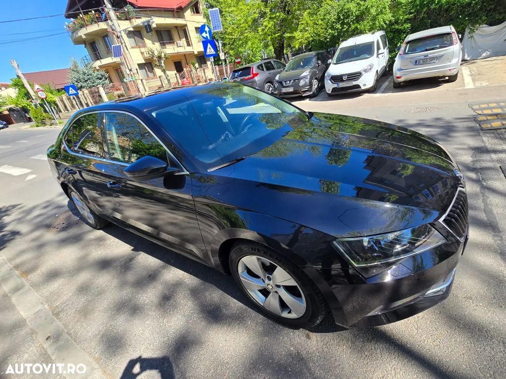 Skoda Superb 2.0 TDI Ambition - 5