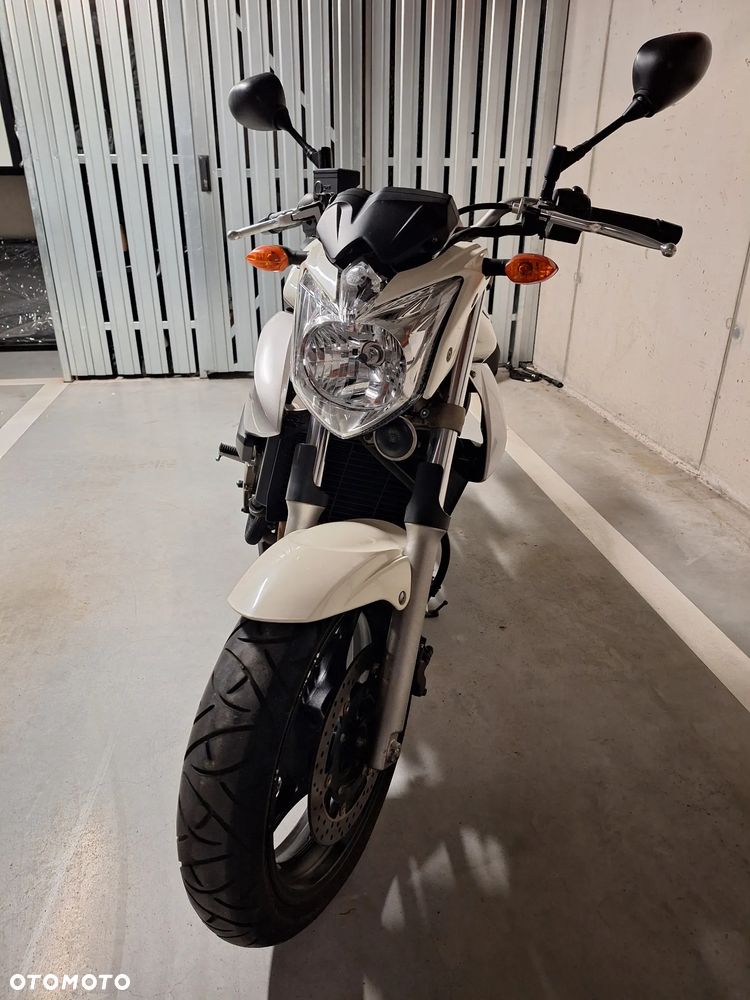Yamaha XJ - 2