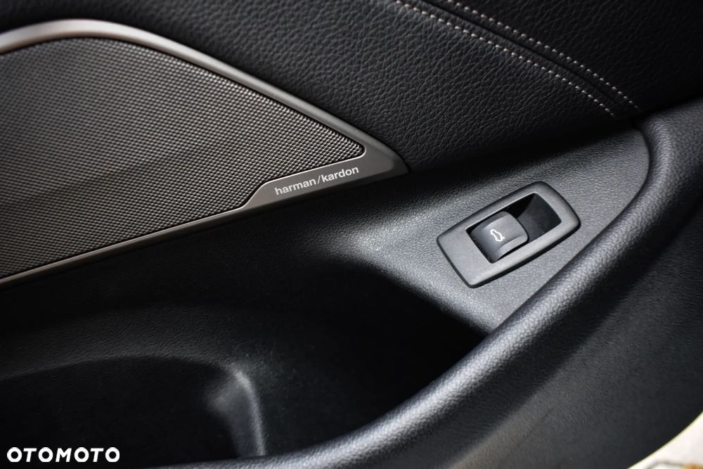 BMW Seria 5 530d xDrive Sport Line - 10