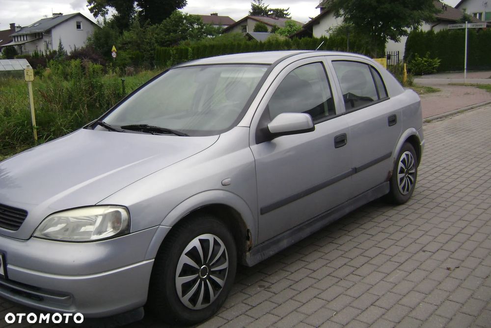 Opel Astra 1.6 - 2
