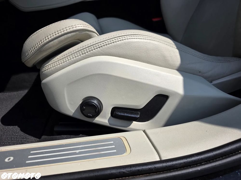 Volvo V90 Cross Country D4 SCR AWD Pro - 18
