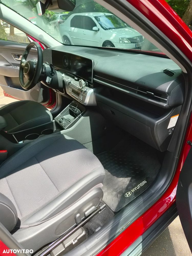 Hyundai KONA - 7
