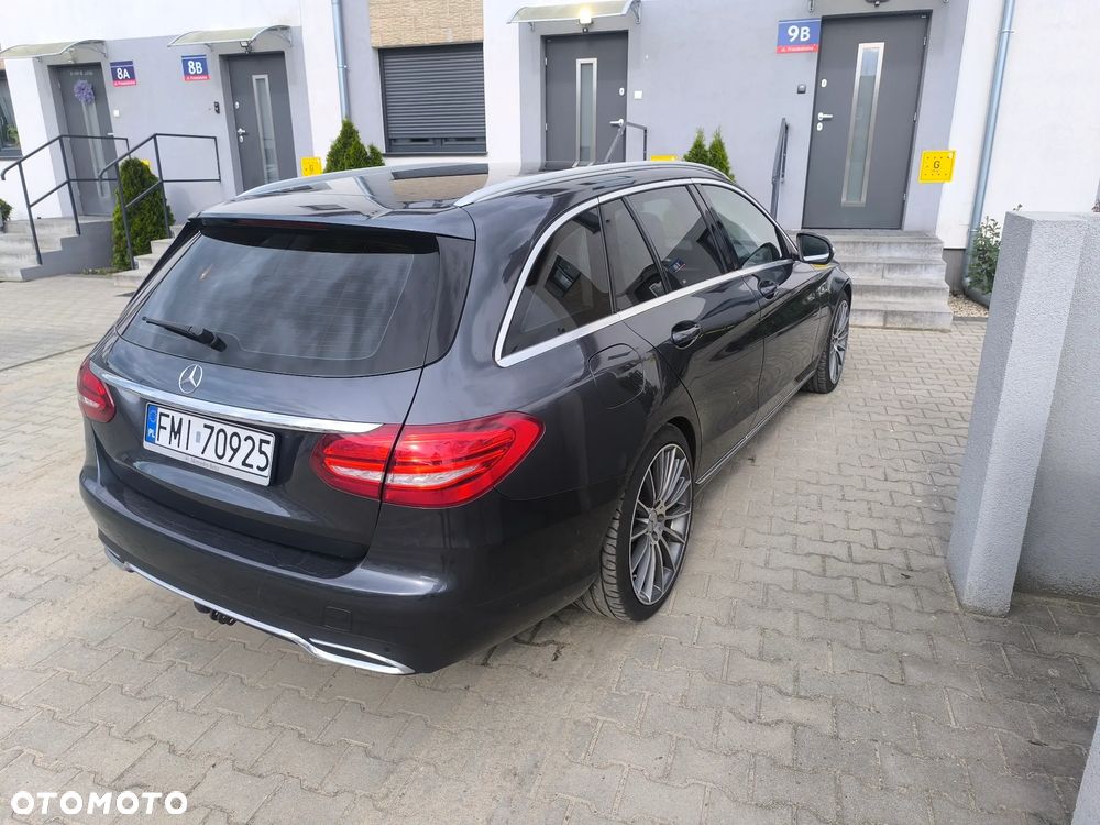 Mercedes-Benz Klasa C 220 CDI BlueEff Edition Elegance - 4