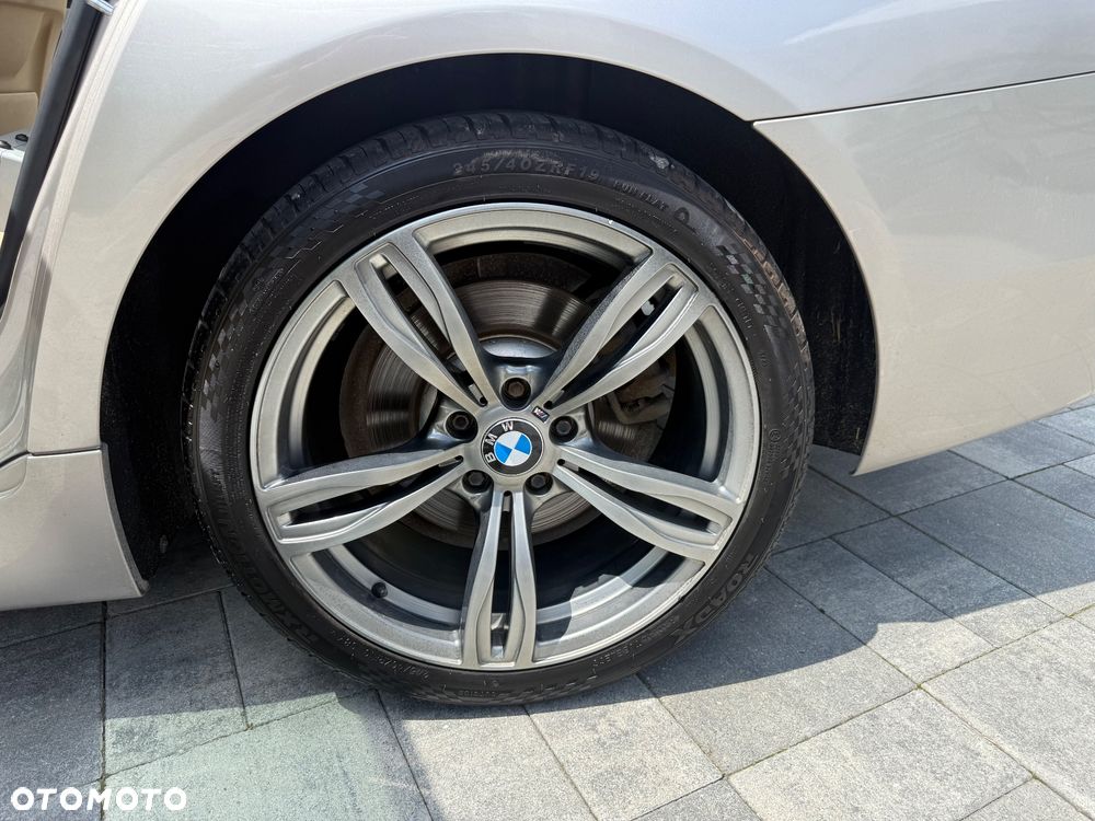 BMW Seria 5 528i xDrive Sport-Aut Luxury Line - 36