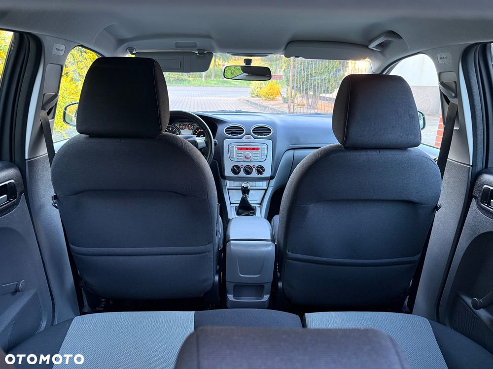 Ford Focus 1.6 Comfort X / 100 - 18