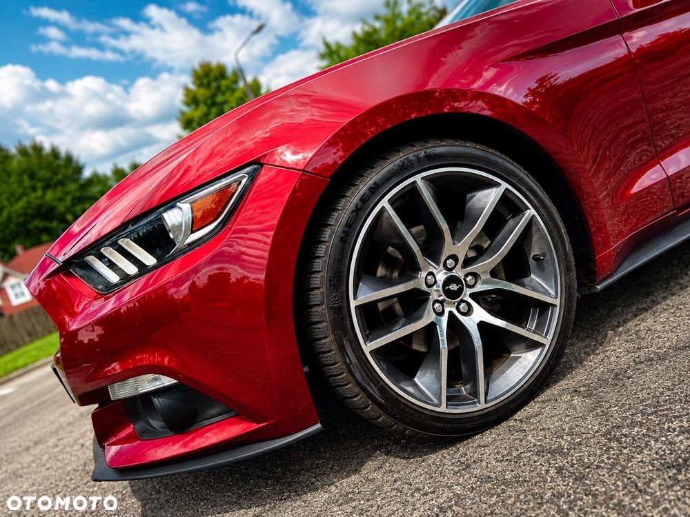 Ford Mustang - 26