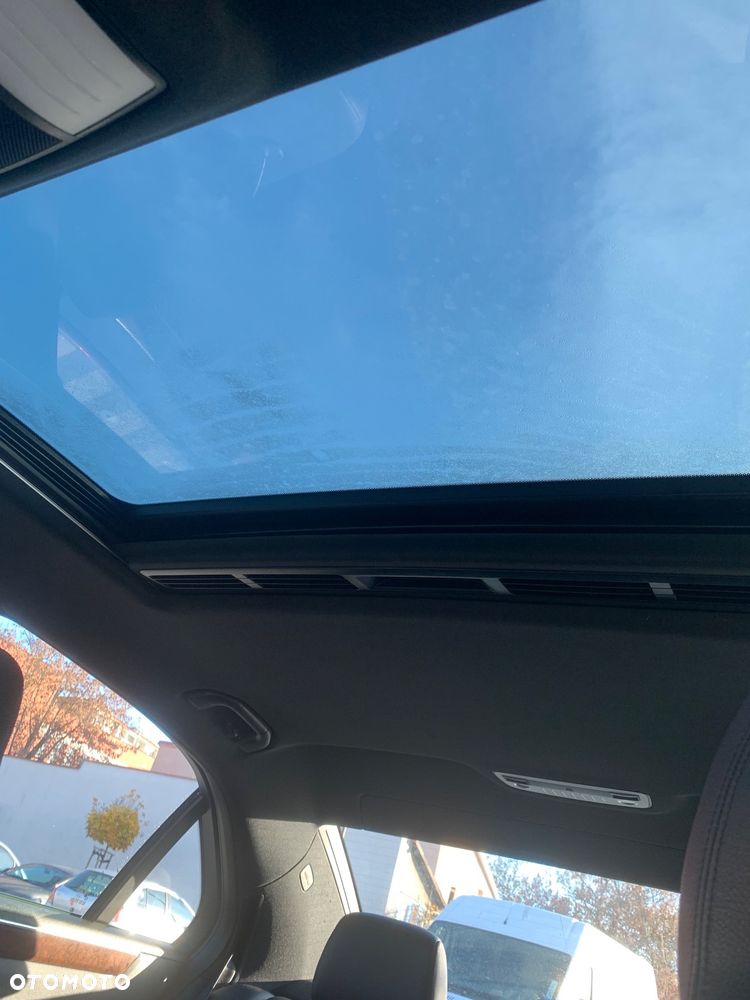 Mercedes-Benz Klasa E - 9