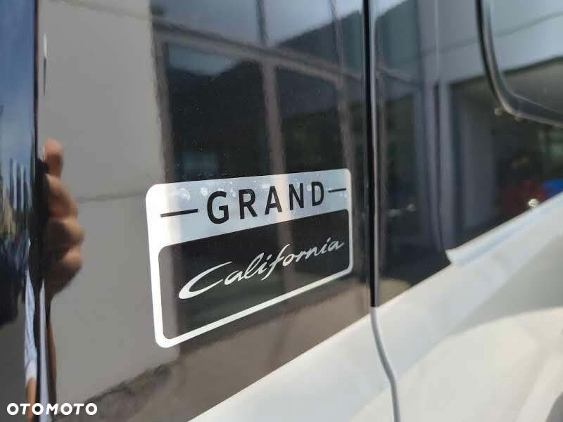 Volkswagen Crafter Grand California 600 silnik: 2,0 l TDI EU6 SCR BlueMotion Technology 130 kW skrzynia biegów: Przedni napęd automatyczna 8-biegowa rozstaw osi: 3640 mm - 16