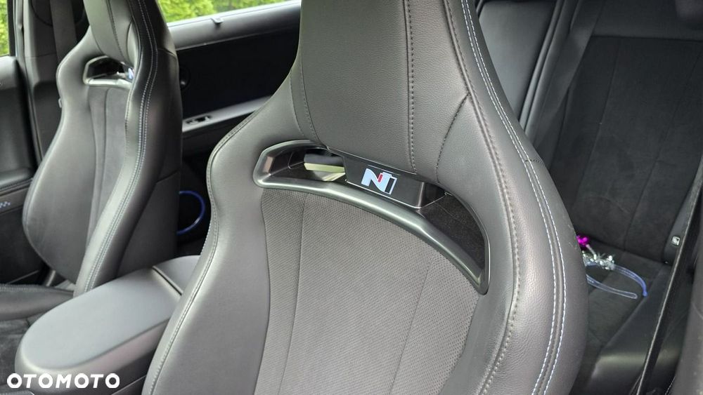 Hyundai IONIQ 5 - 16