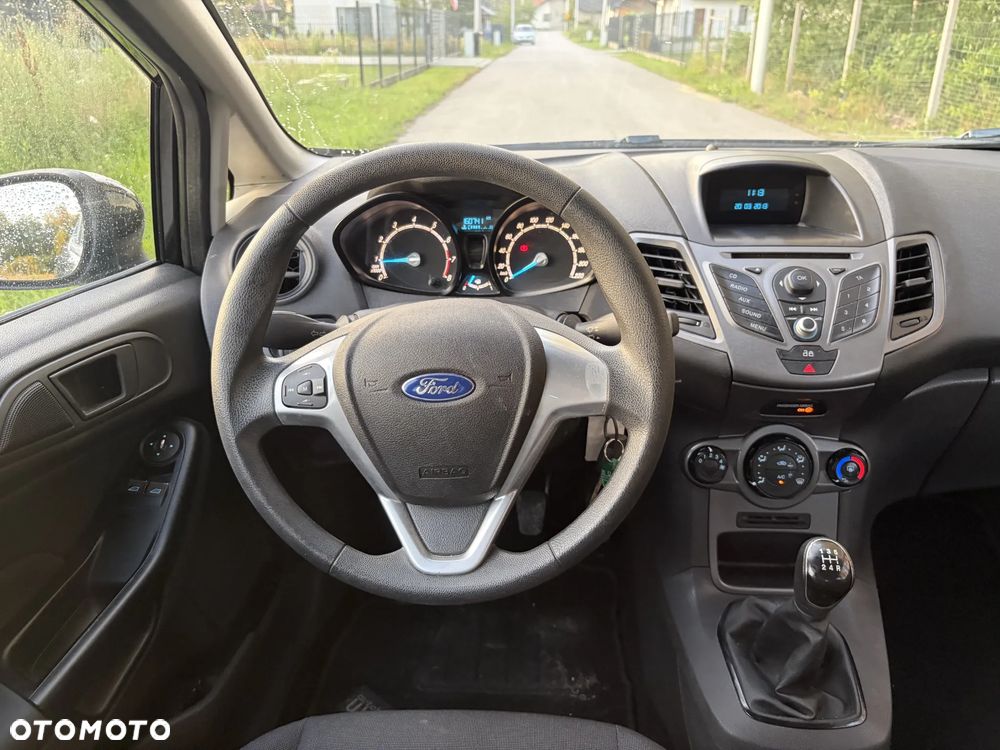 Ford Fiesta 1.25 Ambiente EU5 - 17