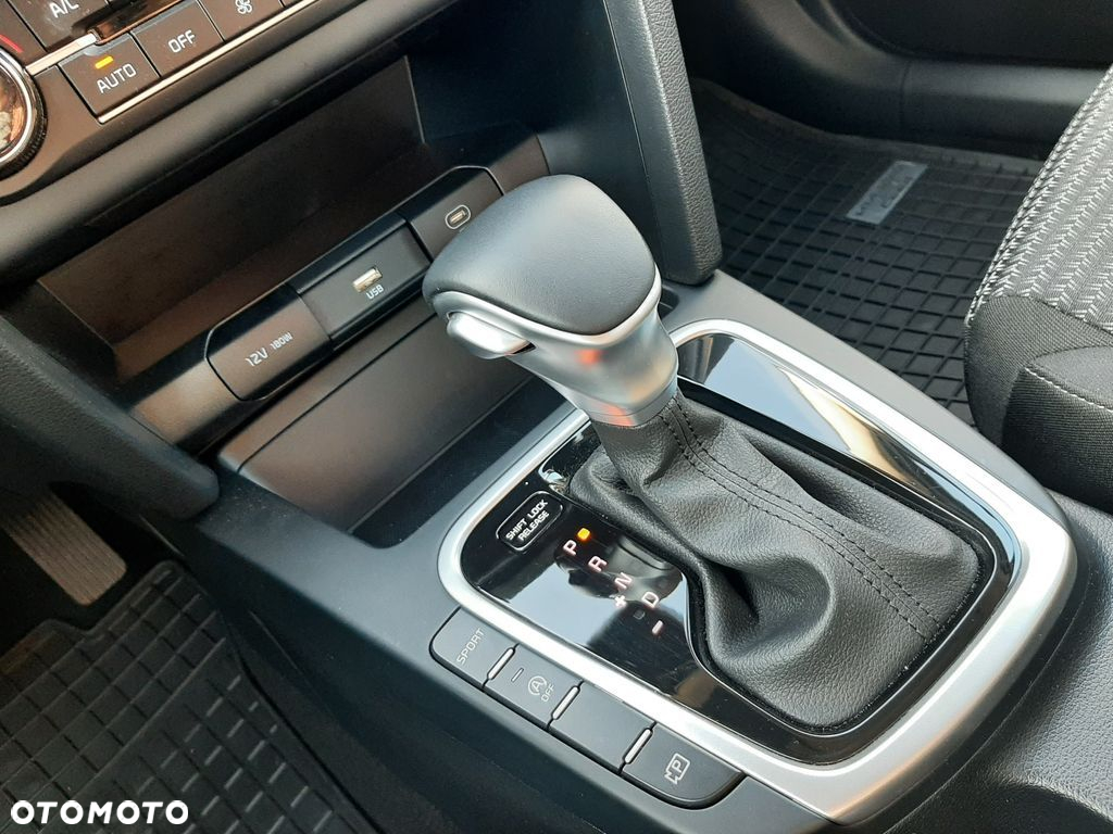 Kia Ceed 1.5 T-GDI M DCT - 17