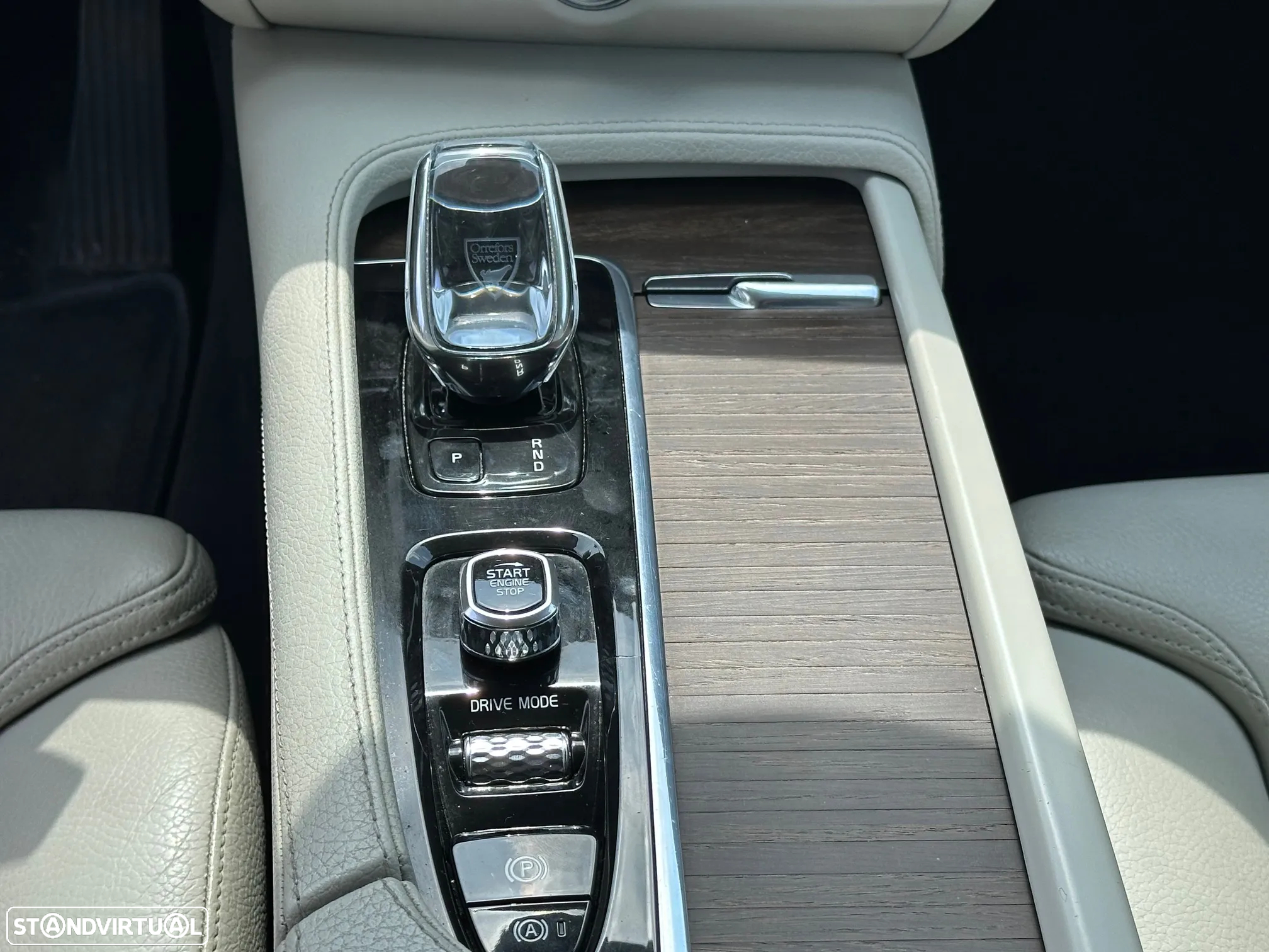 Volvo V90 2.0 B5 Inscription AWD Geartronic - 19