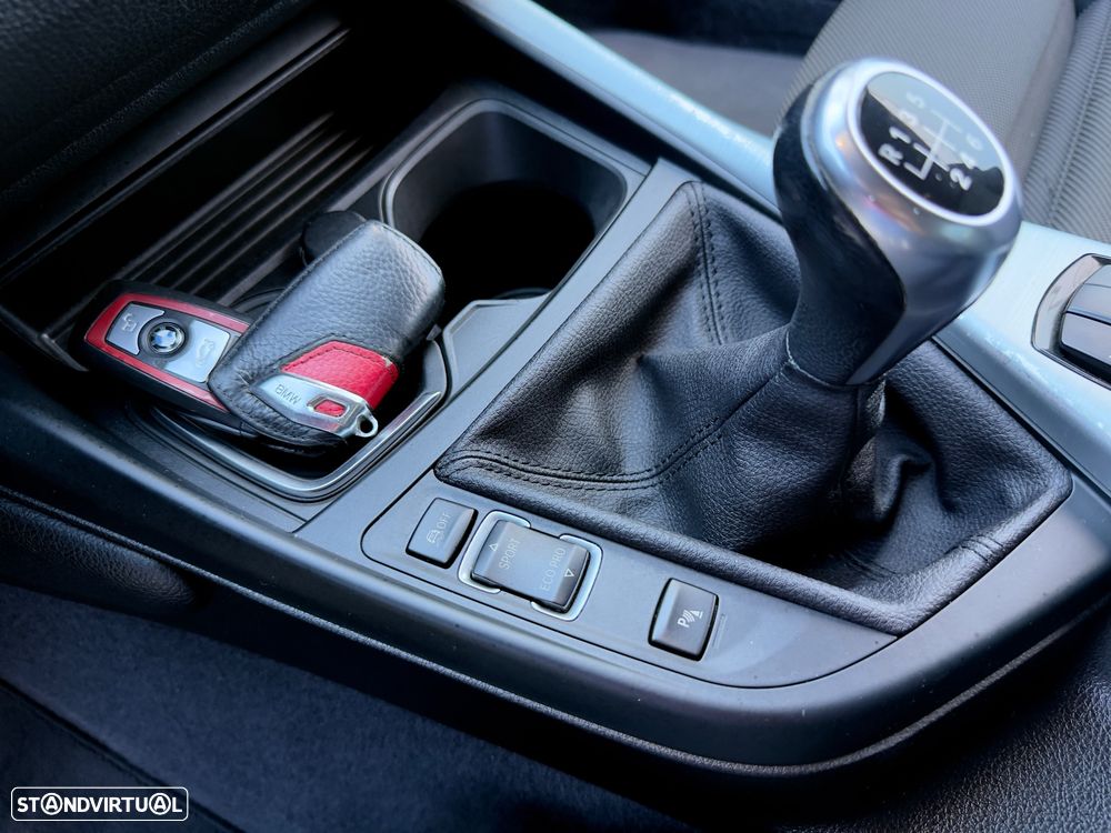 BMW 220 d Sport Line - 44