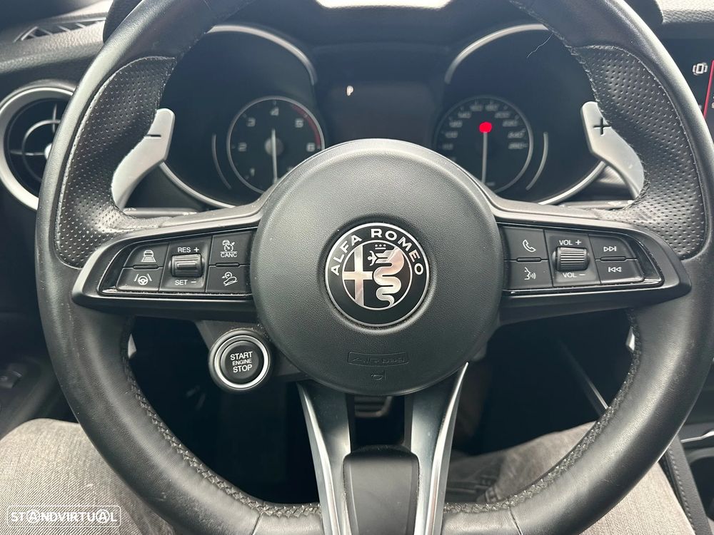 Alfa Romeo Stelvio 2.2 D Sprint AT8 - 6