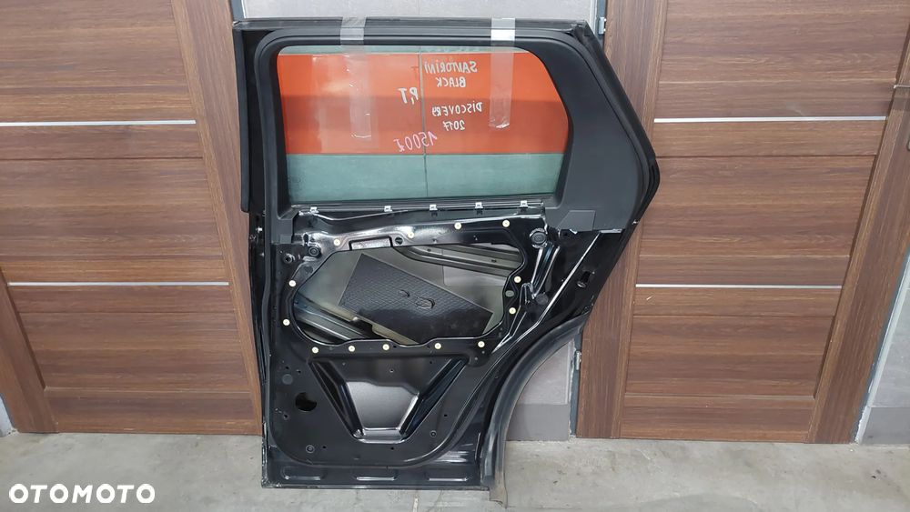 DRZWI PRAWY TYŁ LAND ROVER DISCOVERY R2017 KOLOR LRC 820 SANTORINI BLACK - 6