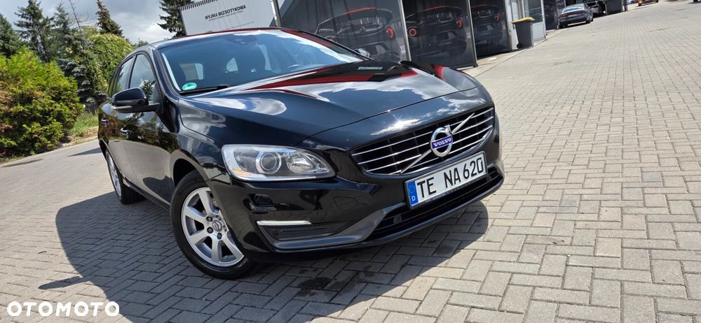 Volvo V60 D4 Geartronic Momentum - 22