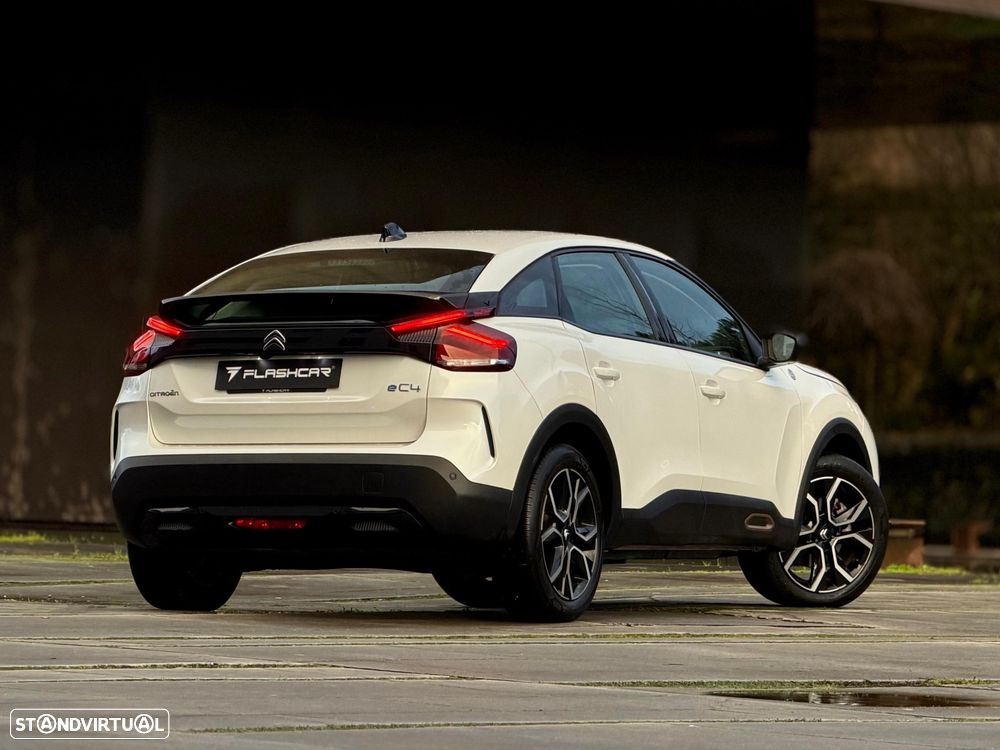 Citroën e-C4 50 kWh E-Series Collection - 12