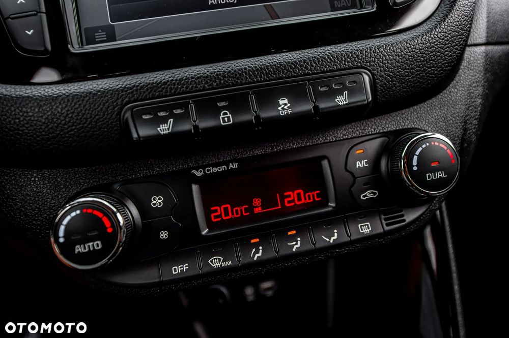 Kia Ceed 1.6 GDI DCT Vision - 24