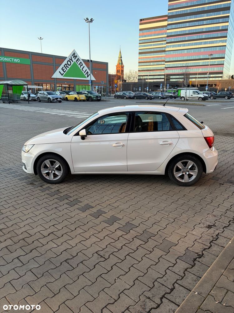 Audi A1 Sportback 1.0 TFSI S tronic - 4