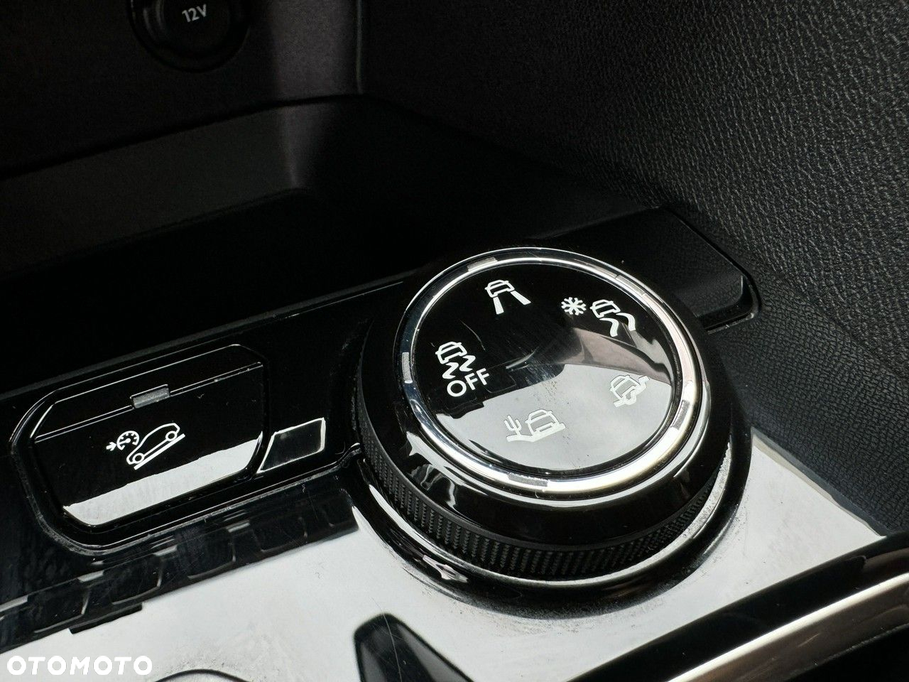 Peugeot 3008 PureTech 130 Stop & Start GPF EAT8 Allure Pack - 28