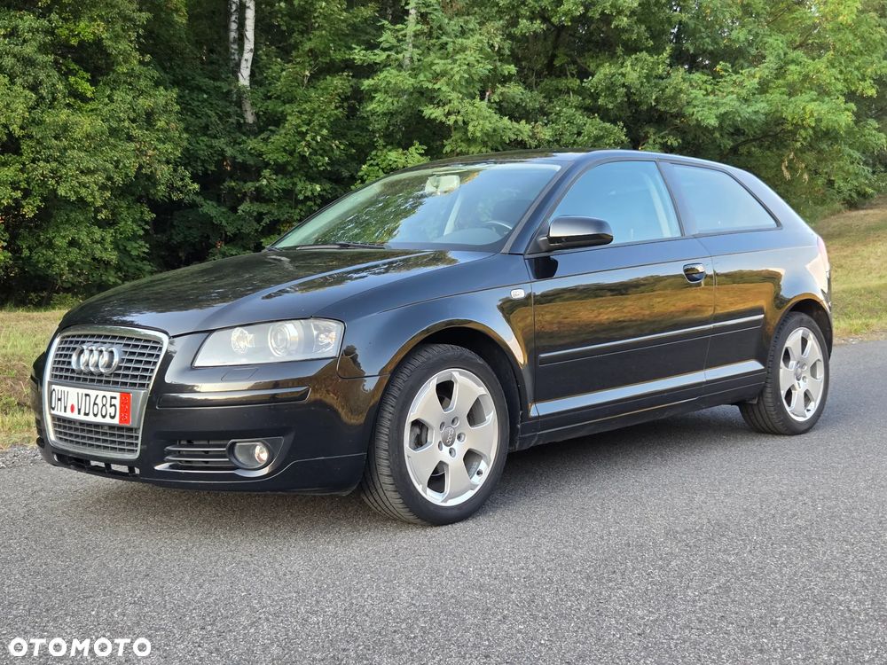 Audi A3 3-drzwiowe 1.6 Attraction - 2