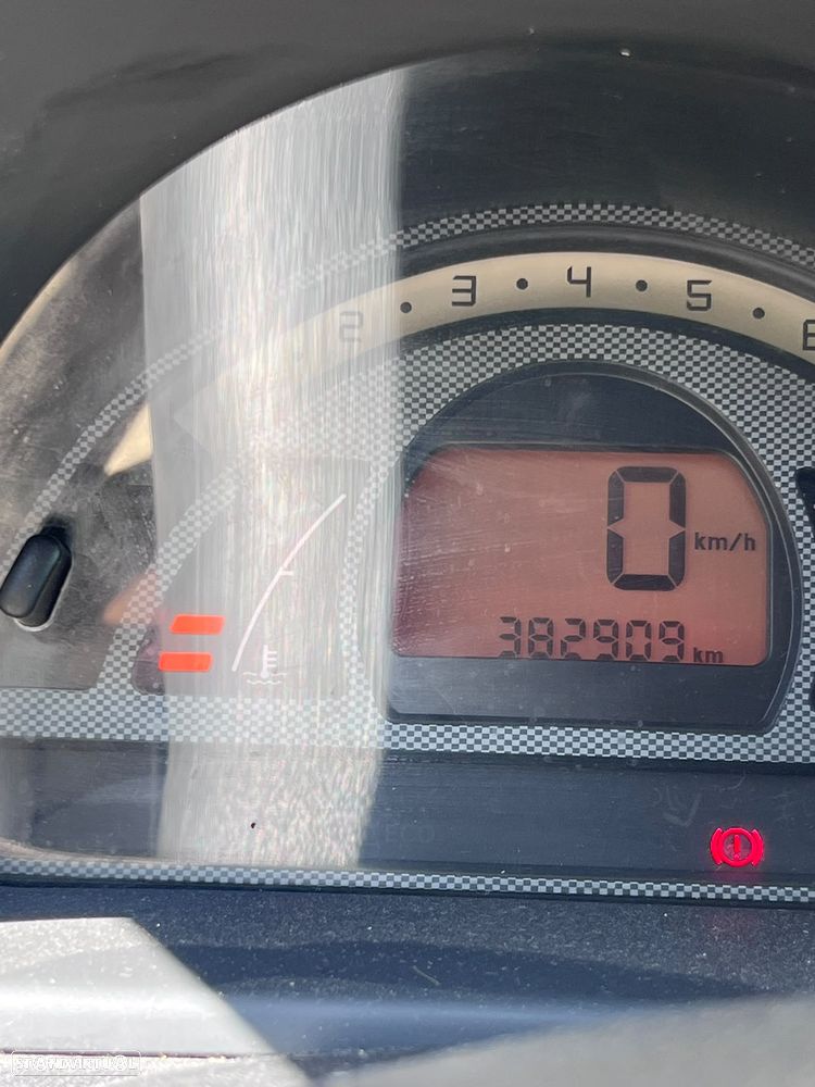 Citroën C2 1.4 HDi VTR - 9