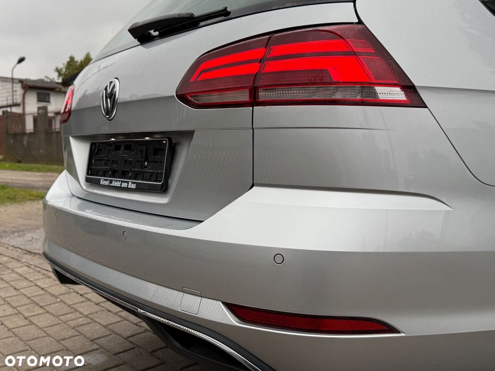 Volkswagen Golf 2.0 TDI BlueMotion Technology DSG Highline - 14