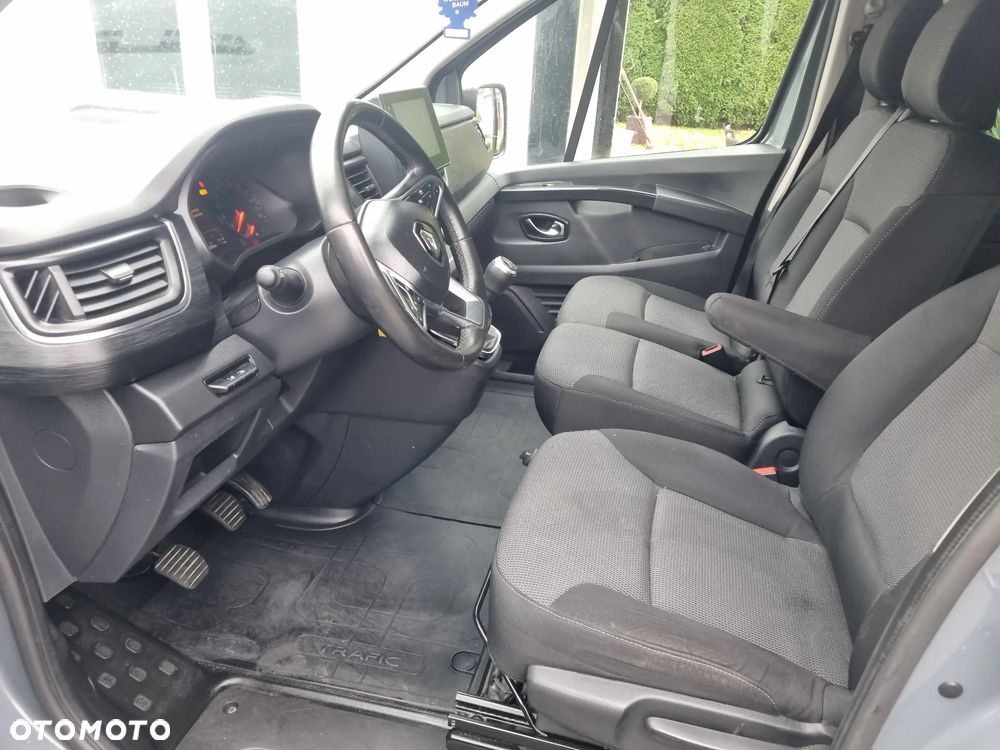 Renault Trafic - 32