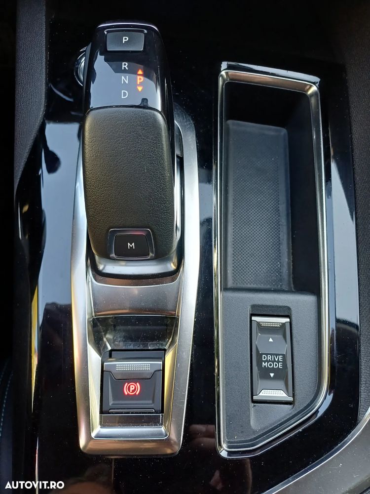 Peugeot 5008 1.2L 136 e-DCS6 MHEV Allure Pack - 14